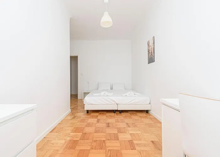 Houze_4 Room Apartment In Central Lisbon Near Zoo